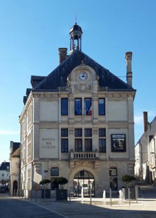 La mairie de Montrichard en 2019