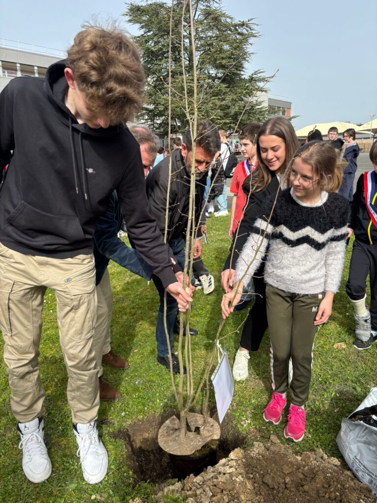 ÉCHANGES EUROPÉENS : UNE BELLE RENCONTRE AU COLLÈGE DE MONTRICHARD VAL DE CHER