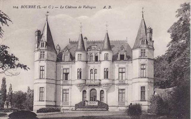 Ancienne photographie du château de Vallagon de Bourré de face